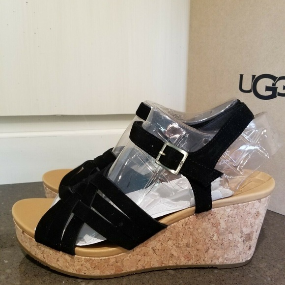 ugg uma wedge